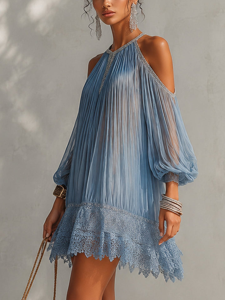 Celeste | Mini Blå Klänning med Off-Shoulder Rynkning och Spetskant