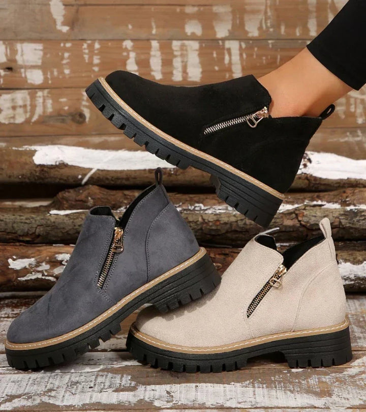 Bengta ankelboots i svart, grått och beige