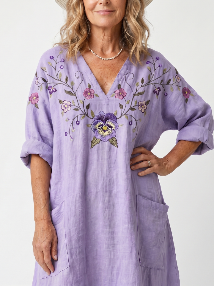 Tavi | Blommönstrad Broderad Oversized Midi Klänning