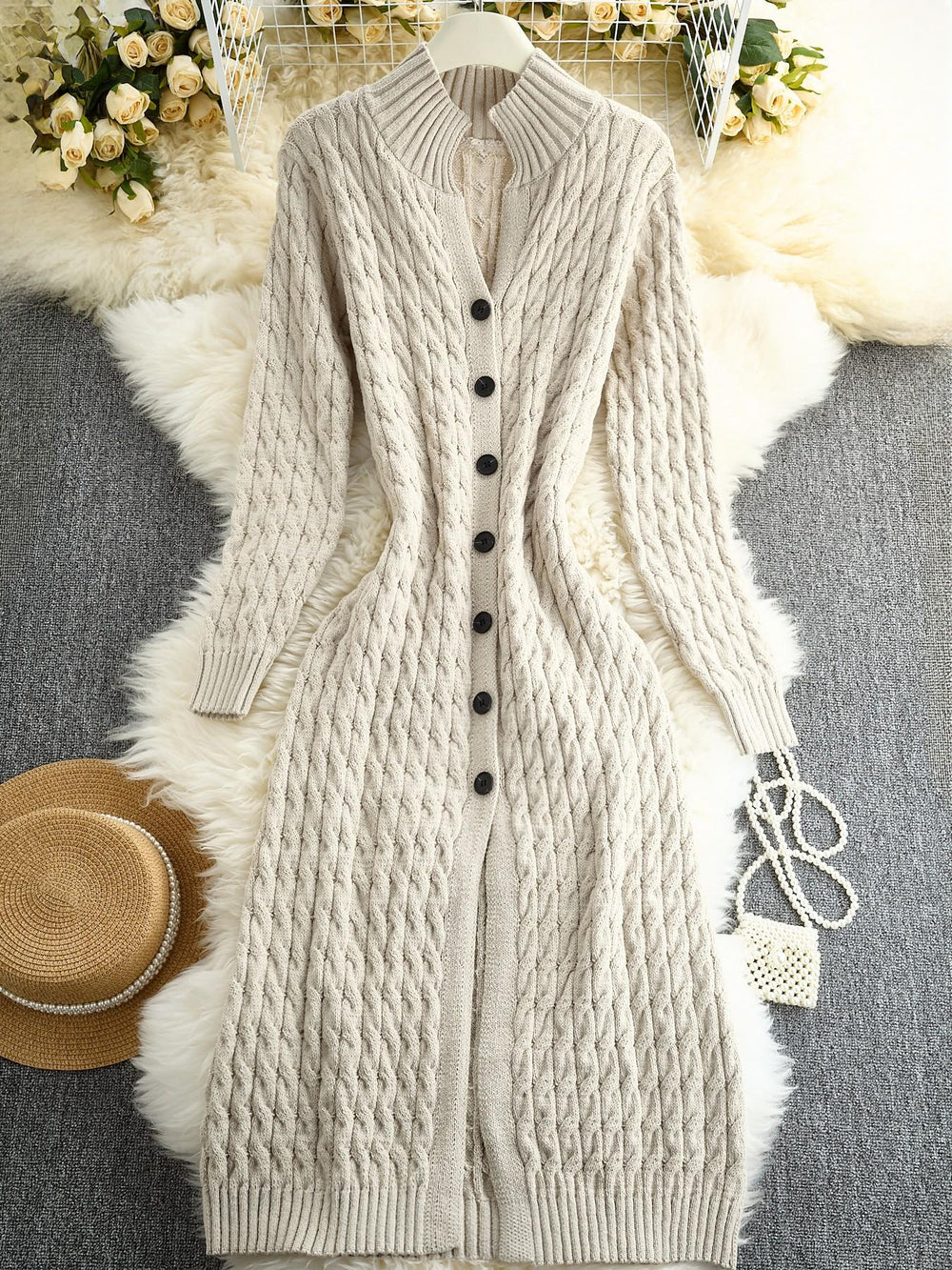 Alvina kofta i beige, framsida
