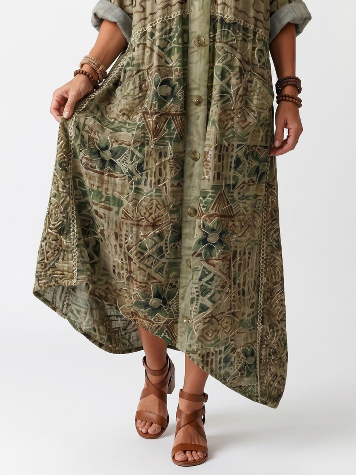 Aleta | Broderad Oversized Midi Klänning med Knappfront och Fickor