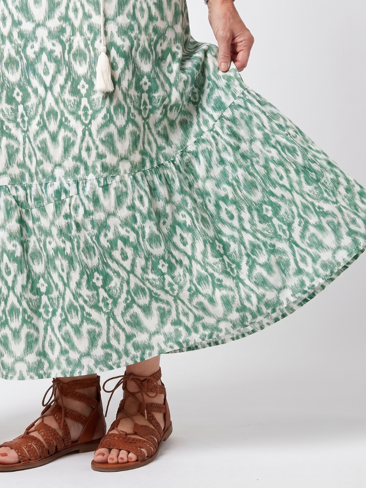 Ilara | Mönstrad V-ringad Tassel Midi Klänning