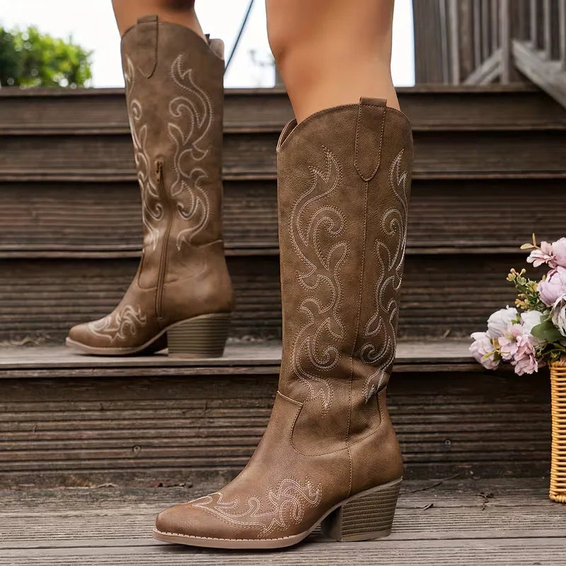 Maria bruna cowboystövlar med broderat skaft
