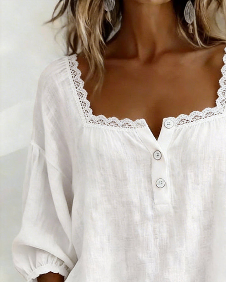 Elodie | Blus med spetsdetaljer och fyrkantig halsringning