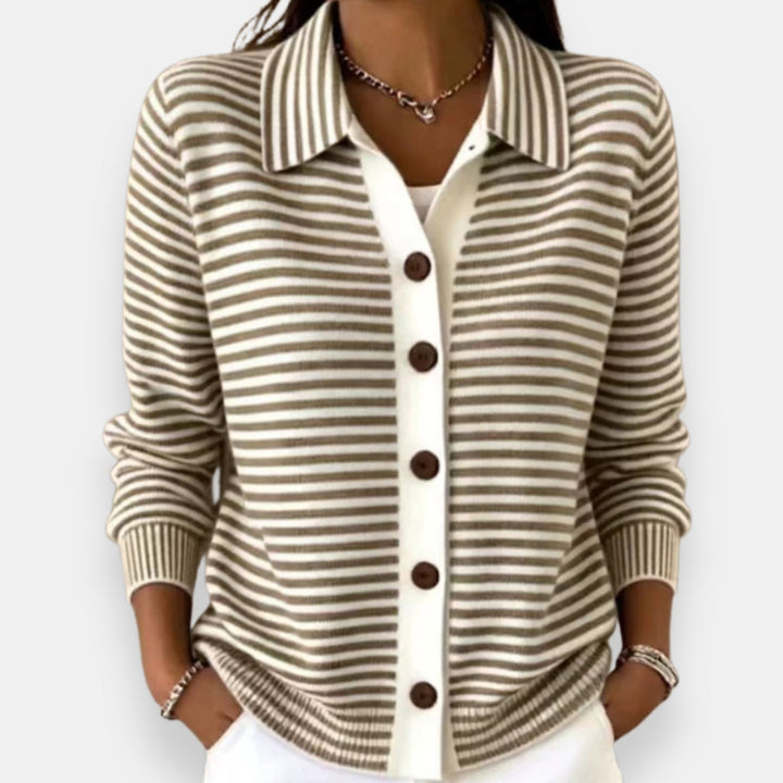 Norah | Randig Knapp Cardigan