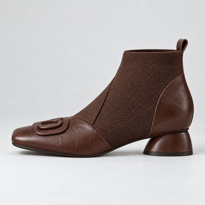 Ingbritt bruna ankelboots sedda från sidan