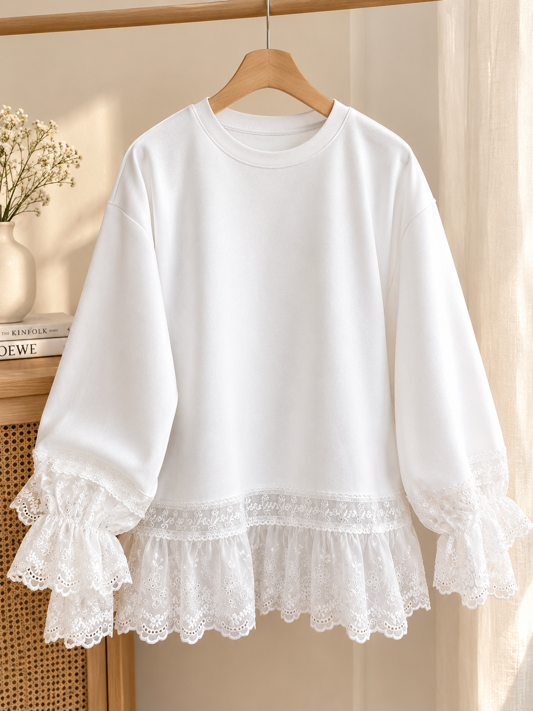 Francheska | Avslappnad Oversize Sweatshirt med Spetsinsatser