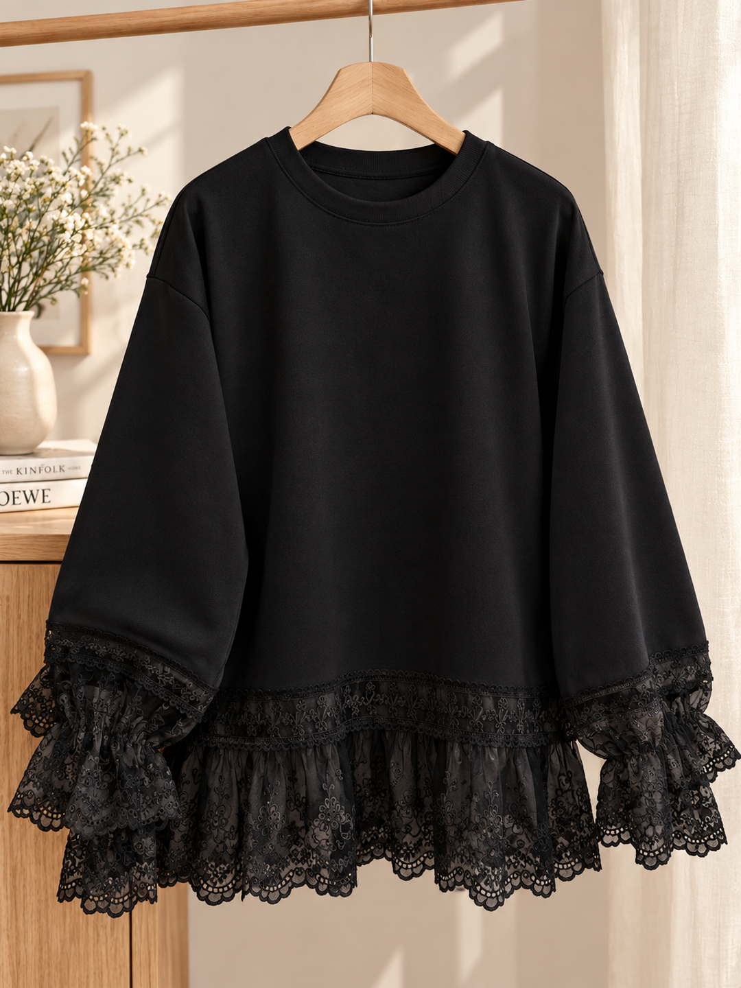 Francheska | Avslappnad Oversize Sweatshirt med Spetsinsatser