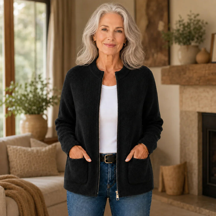 Astra | Tidlös Stickad Cardigan