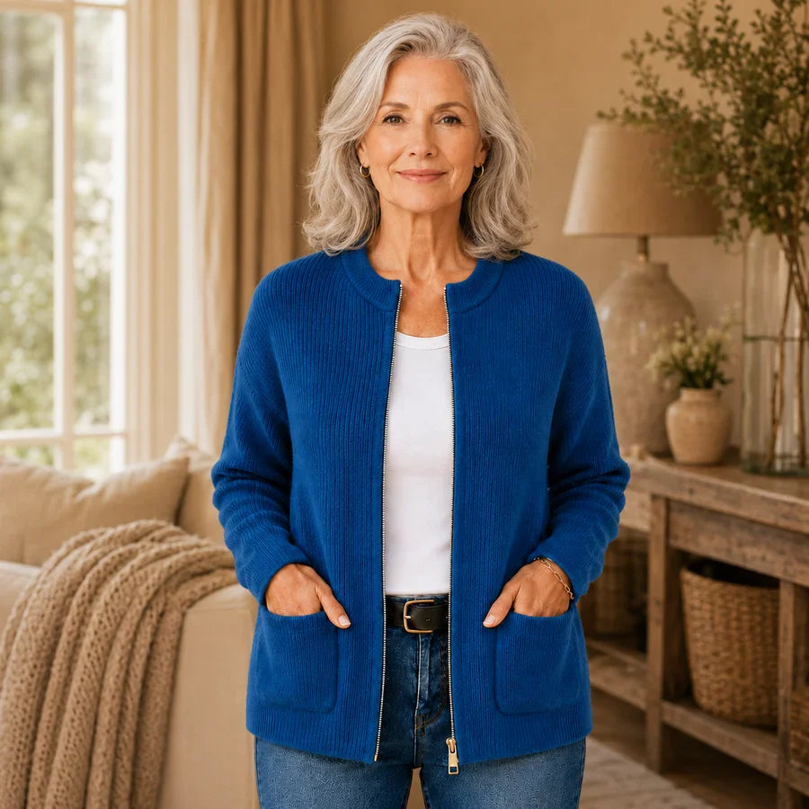 Astra | Tidlös Stickad Cardigan