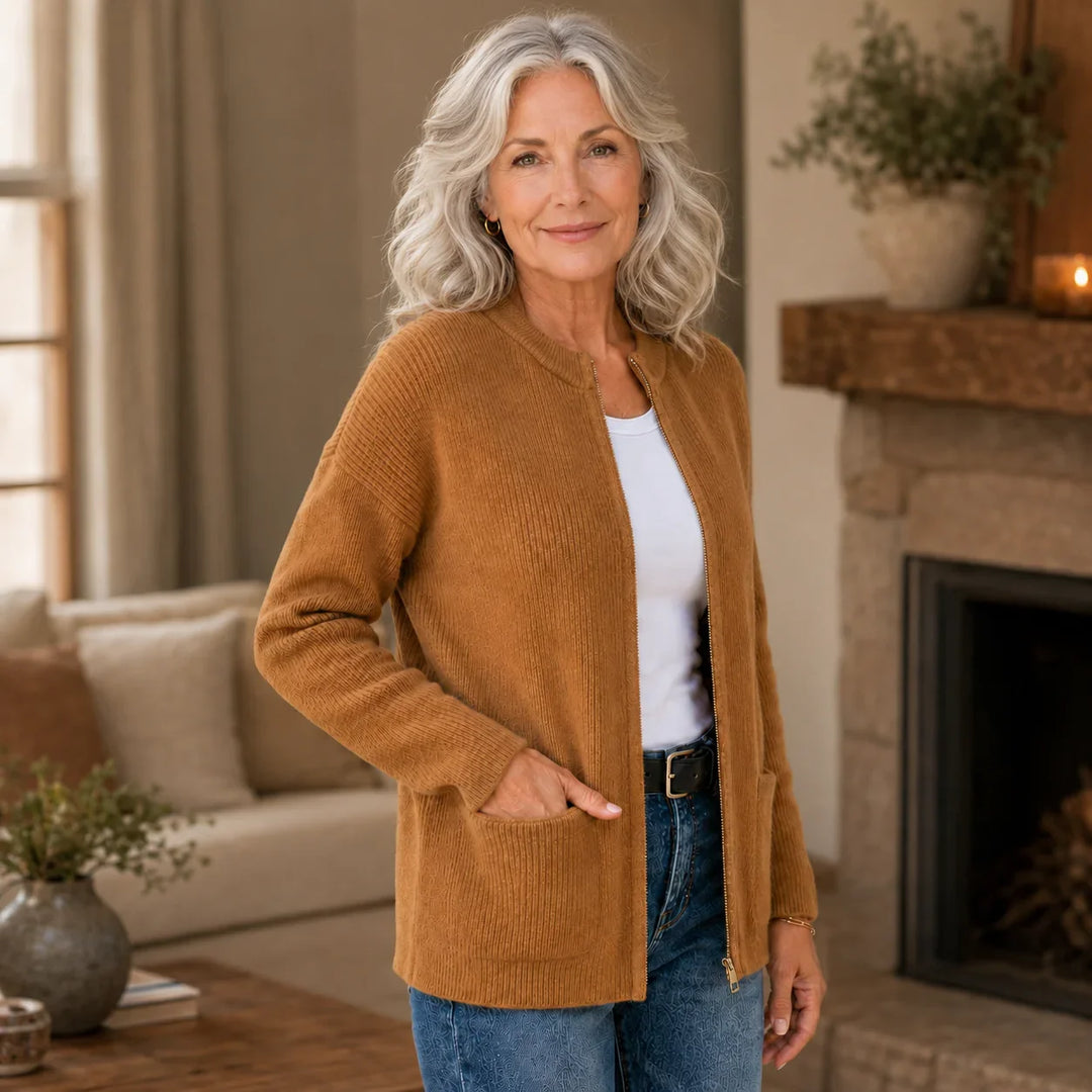 Astra | Tidlös Stickad Cardigan