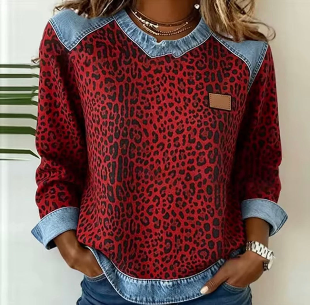 Hollyn | Leopardmönstrad Tröja med Denimkrage