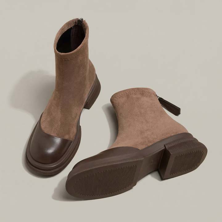 Torun ankelboots i brunt, sedda uppifrån och från sulan