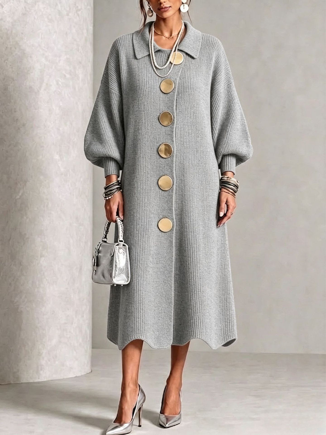 Emmanuela | Elegant Knappstickad Klänning
