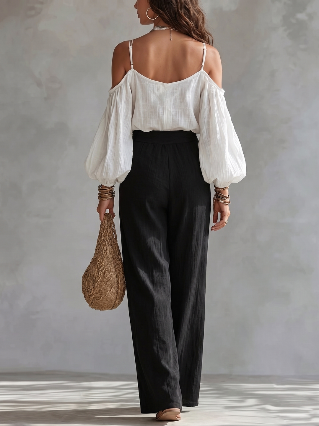 Wilma | Vit Off-the-Shoulder Tank Top och Svarta Vida Byxor