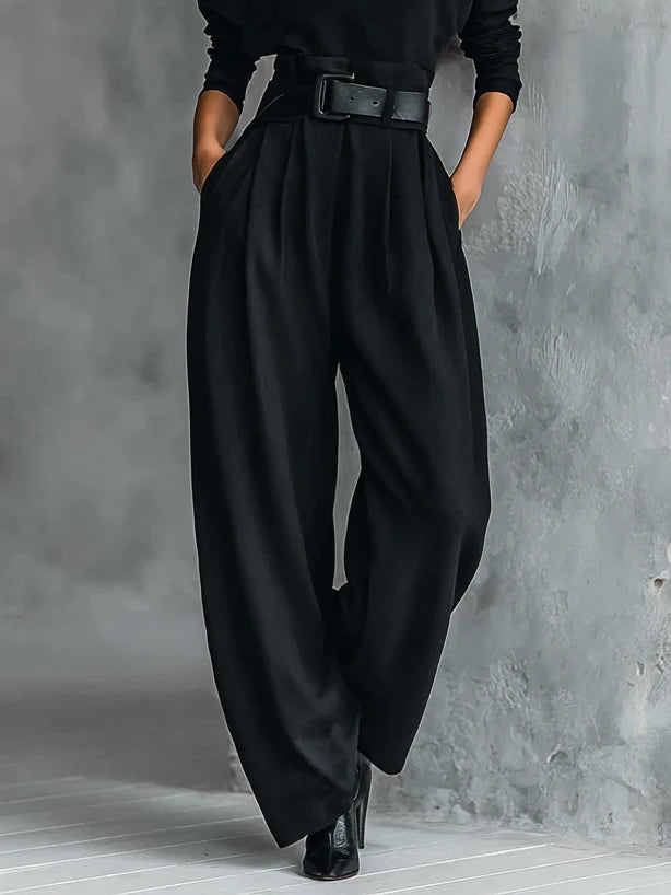 Noëlla | Svart Turtleneck Top och Raka Byxor Set