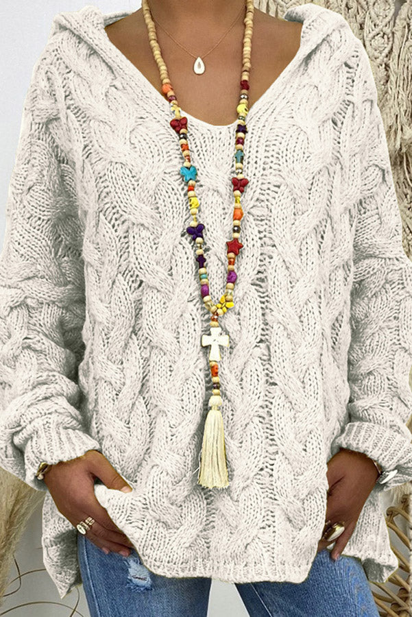 Ulla-Britt - beige kabelstickad huvtröja
