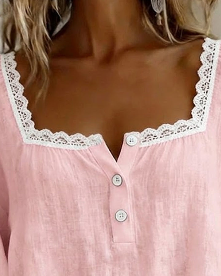 Elodie | Blus med spetsdetaljer och fyrkantig halsringning