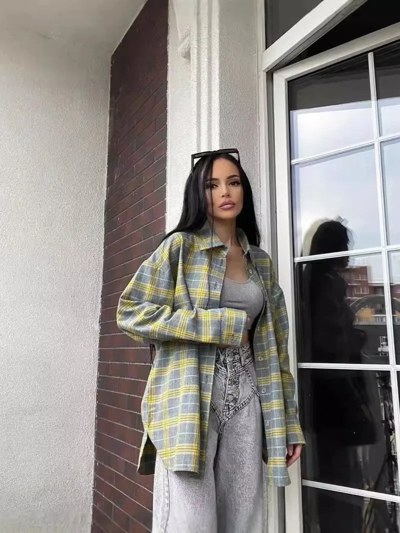 Betty rutig flanellskjorta i gult och grått, oversized passform