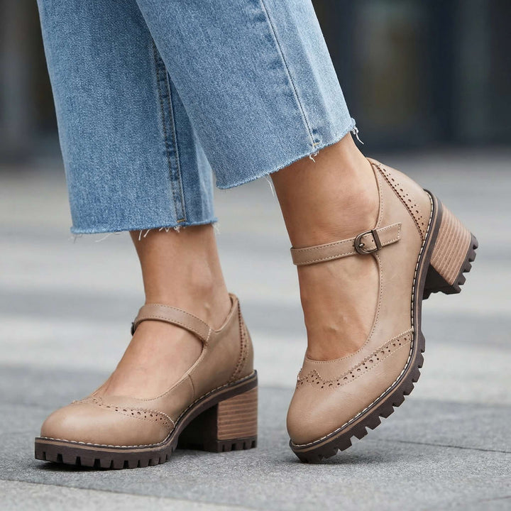 Bonnie | Brogue Detalj Blockklackar