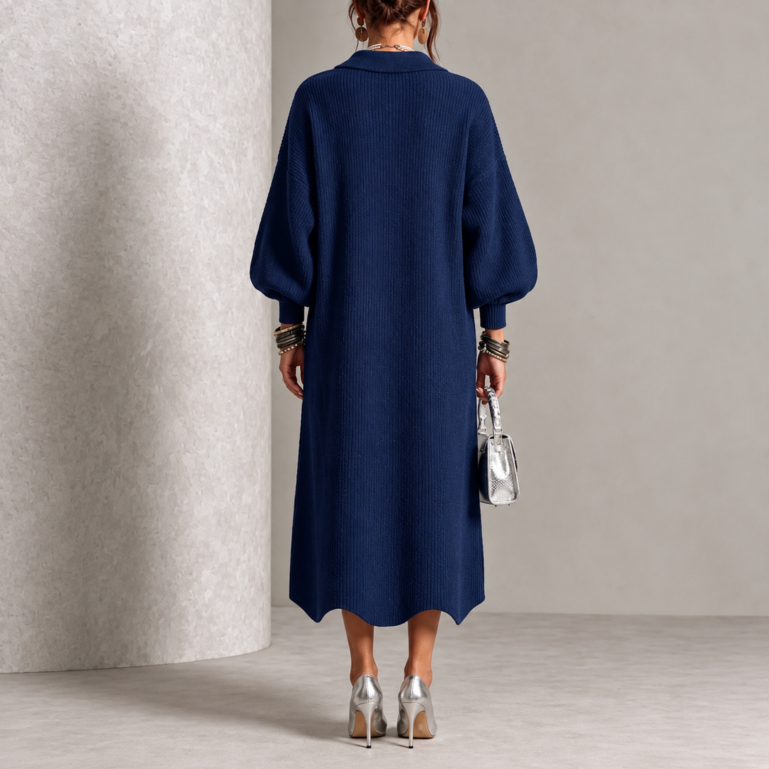 Emmanuela | Elegant Knappstickad Klänning