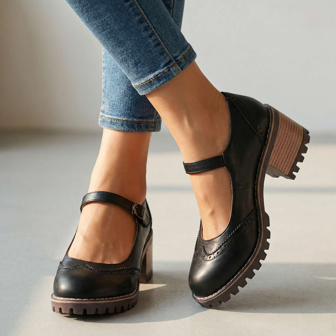 Mimmi | T-Strap Mary Jane Klackar