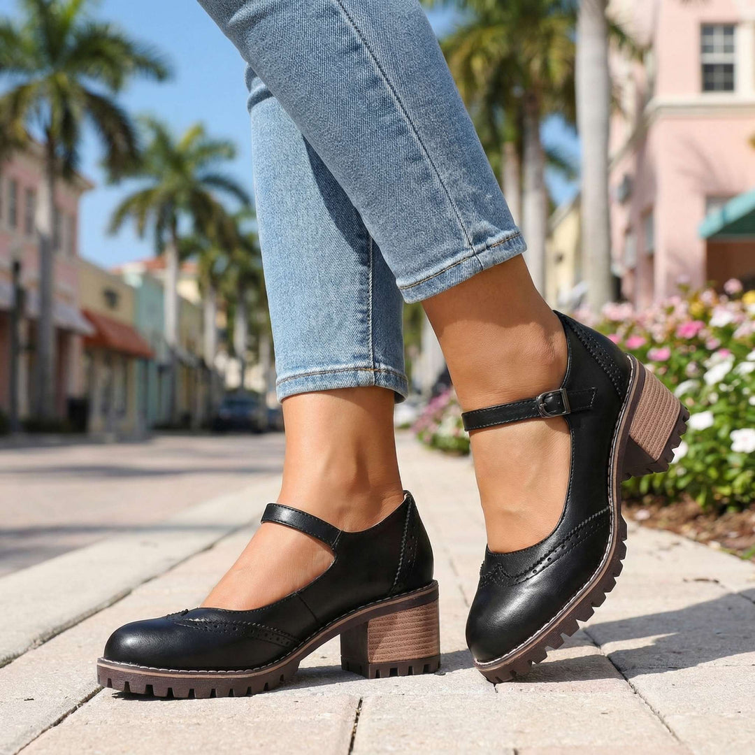 Mimmi | T-Strap Mary Jane Klackar
