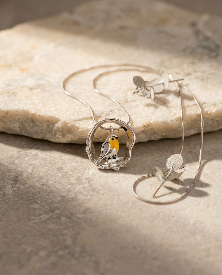 Estrid | Silver Robin Fågelhalsband