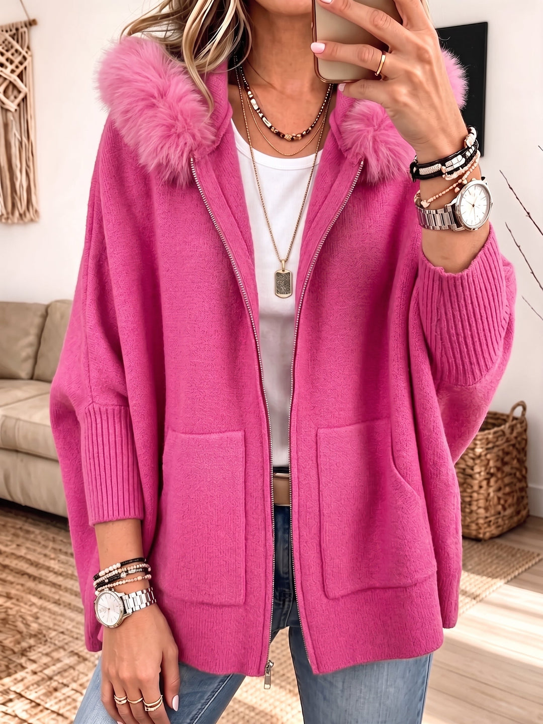 Berna | Stickad cardigan med pälsluva
