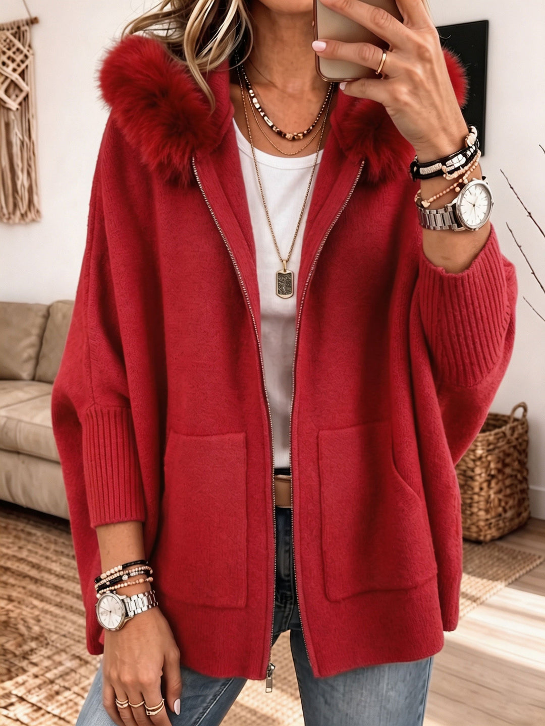 Berna | Stickad cardigan med pälsluva