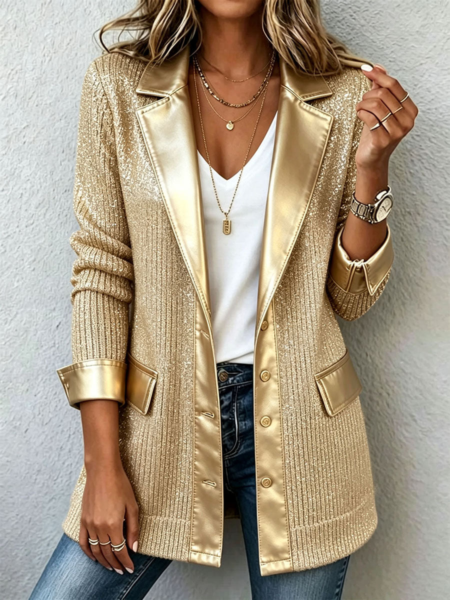 Karla | Chic Guldstickad Blazer Med Sleek Konstläderdetaljer