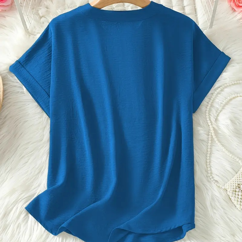 Livia | Luftig V-ringad Blus