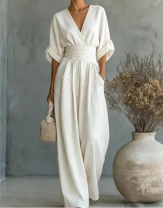 Dalia | Elegant jumpsuit med V-ringning och vida ben