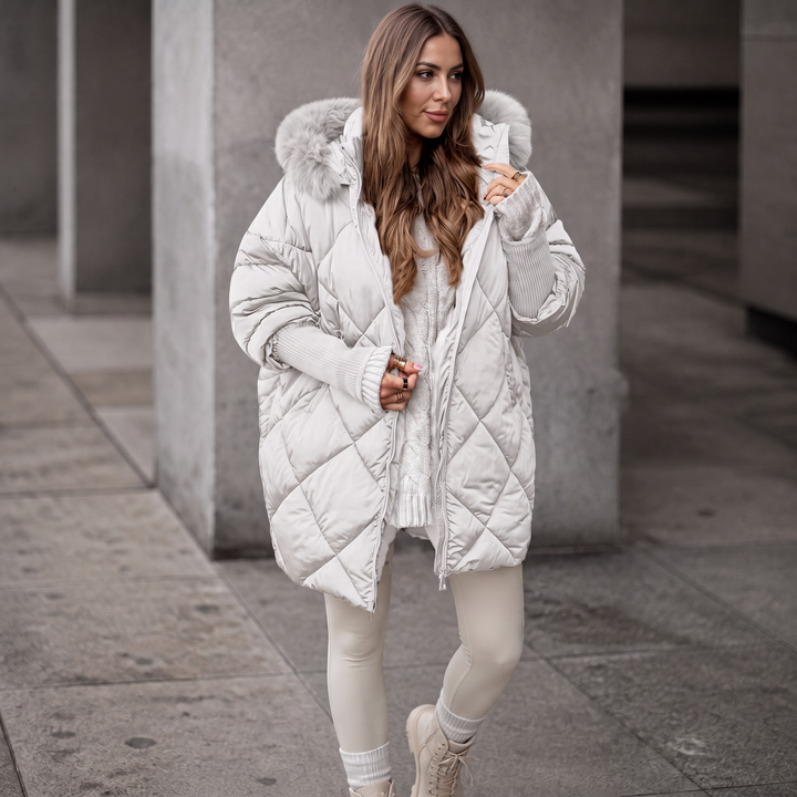 Pernilla | Oversized Quiltad Parka Med Fuskpälshuva